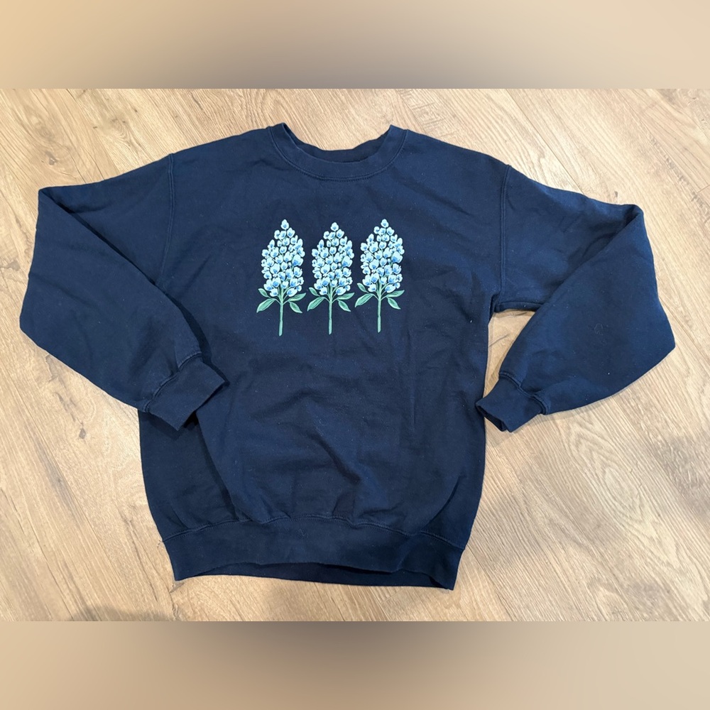 Gildan Navy Blue Bells of Texas Sweatshirt with Floral Design